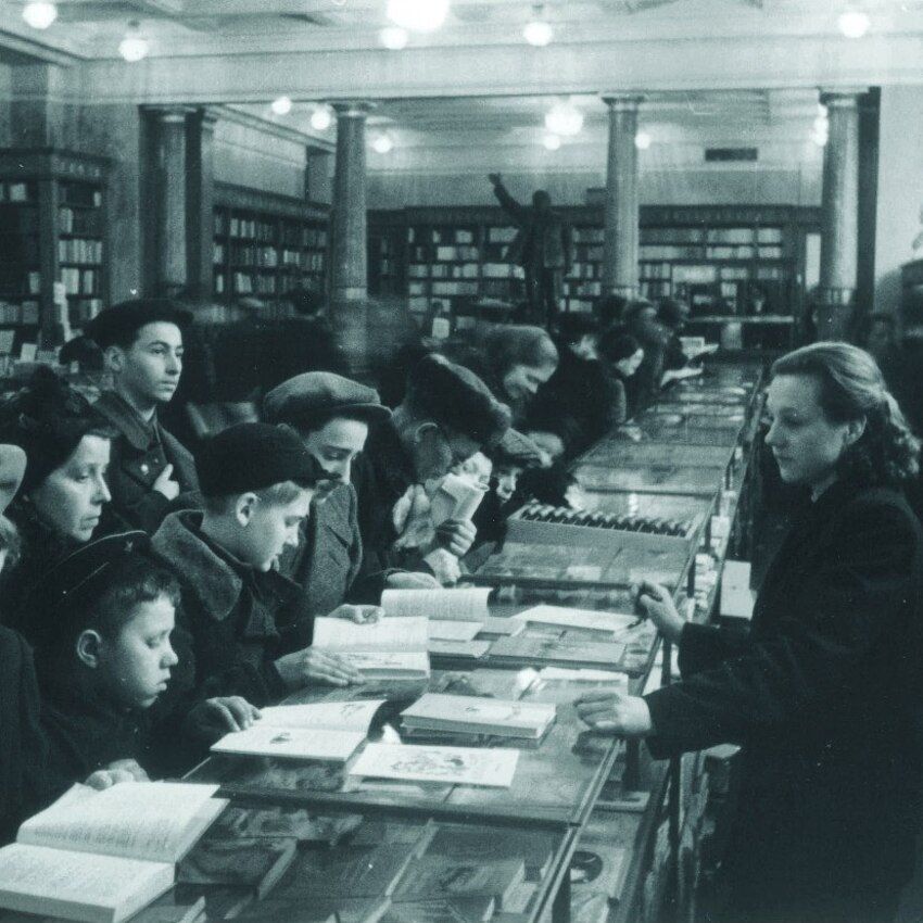 После ВОВ зал 1 этаж