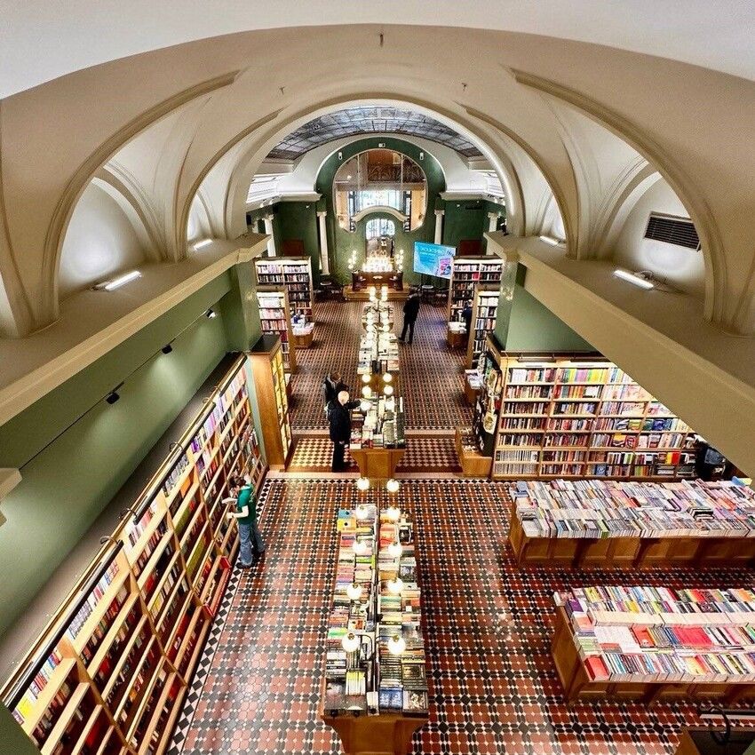 зал вид со 2 этажа